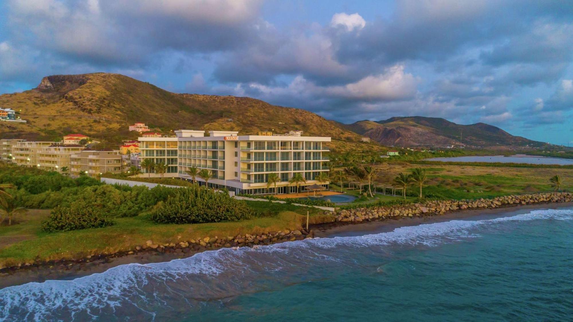 Koi Resort Saint Kitts, Curio Collection By Hilton Basseterre Exterior foto
